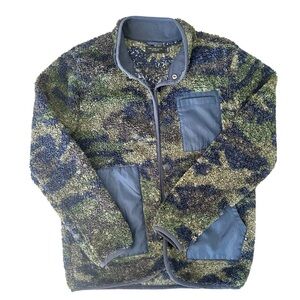 JUNK FOOD CLOTHING Men's Moroni Sherpa Jacket
Outer-space Green Camo Size Small